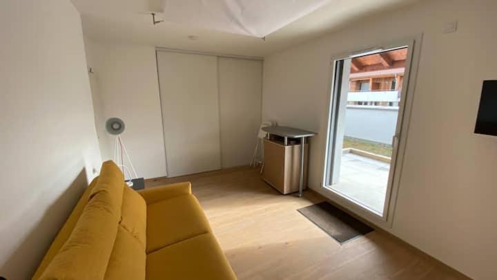 Magnifique Studio Avec Terrasse Et Garage Appartement Chens-sur-Leman Buitenkant foto